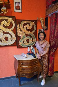 Darunee Goldammer, Inhaberin von Thai Life Massage Velbert, spezialisiert auf traditionelle Thai-Massagen